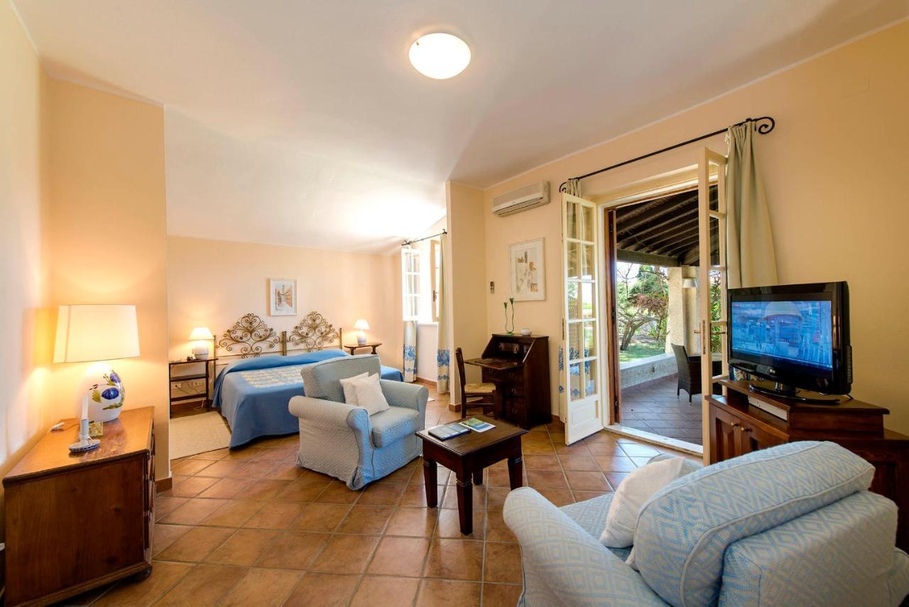 Is Morus Relais Hotel Santa Margherita di Pula Luaran gambar