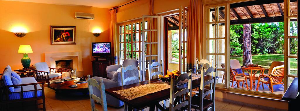 Is Morus Relais Hotel Santa Margherita di Pula Luaran gambar